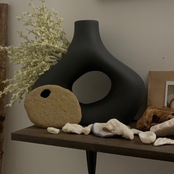 H&M Accents Hm Black Donut Vase Poshmark